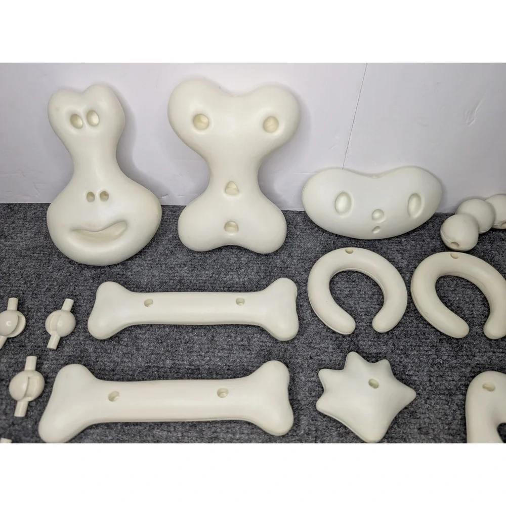 42 Piece Curious Bonz Bones a building bone-anza! 1998 Building Skeleton Incomp.